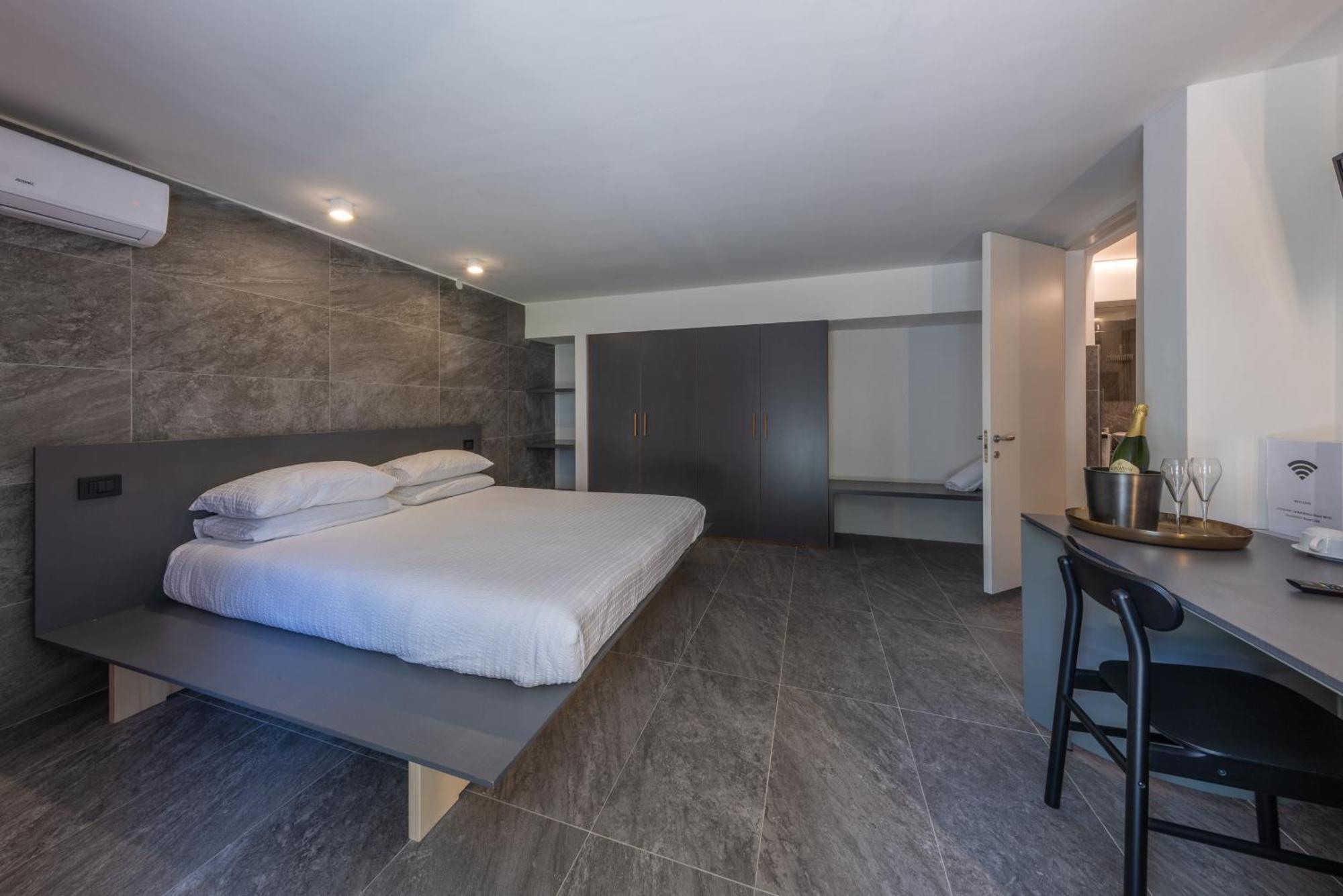 טרנטו La Barchessa Loft & Rooms - Free Parking מראה חיצוני תמונה