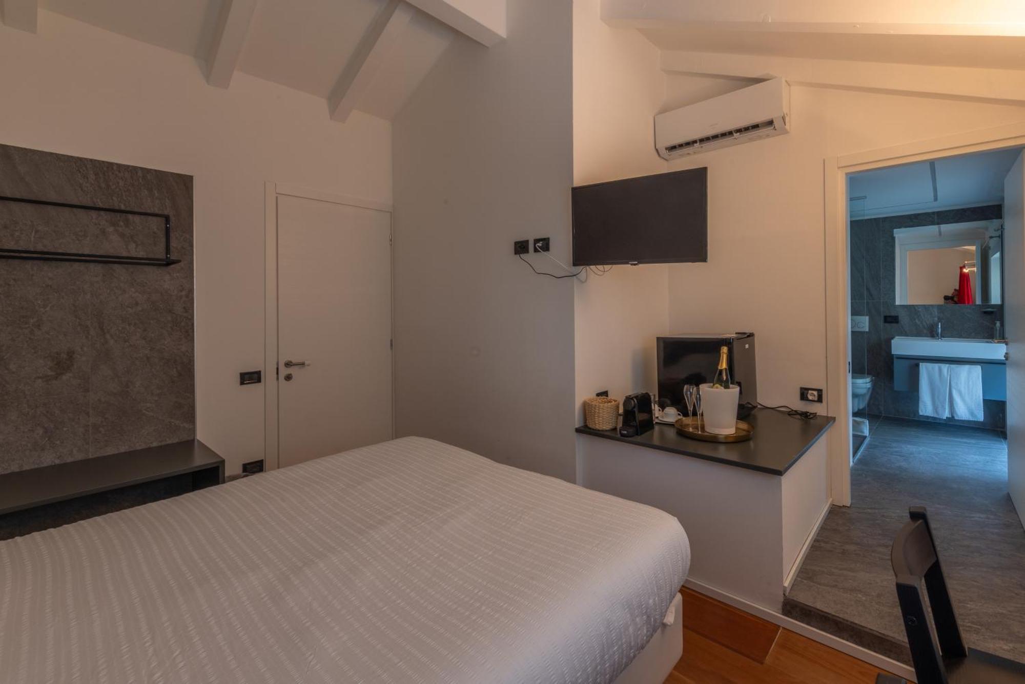 טרנטו La Barchessa Loft & Rooms - Free Parking מראה חיצוני תמונה